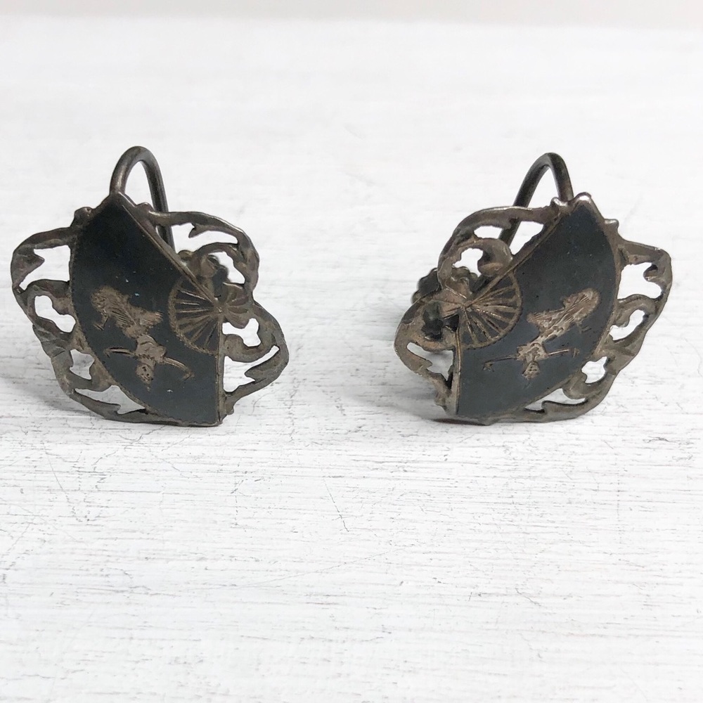 Vintage Sterling Silver Siam Screw Back Earrings